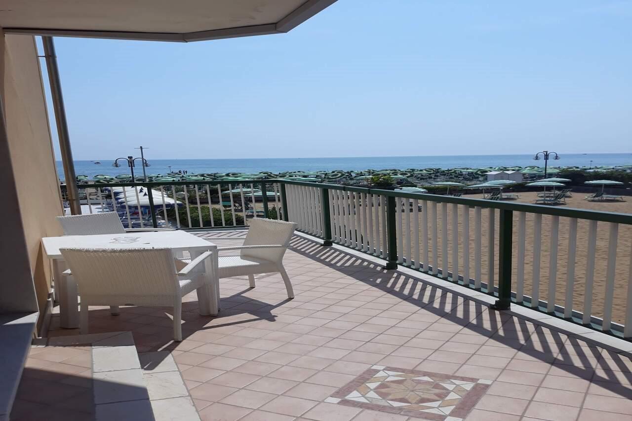 Hotel Florida Lido di Jesolo Exterior foto